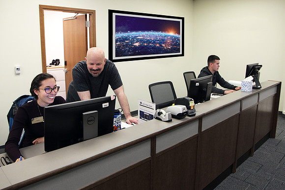 helpdesk-blackframe-greymat